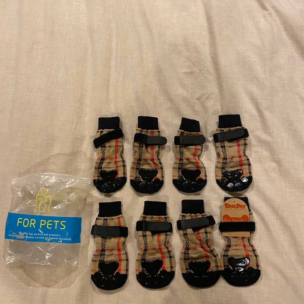 Pack of 8 size large Bing Pet dog slippers